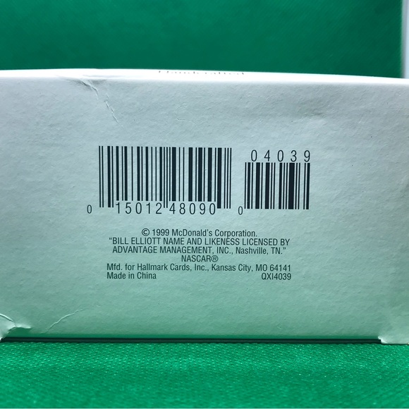 Hallmark Keepsake Ornament - 1999 - Bill Elliot - Stock Car Champions Series - Picture 4 of 14